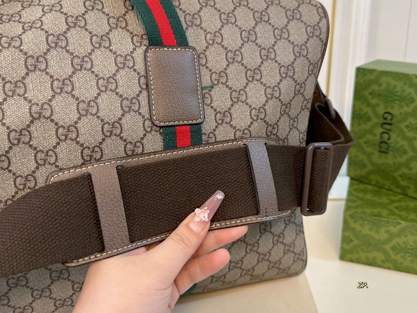 Gg new arrival travel bag 002 size: 46*27 cm