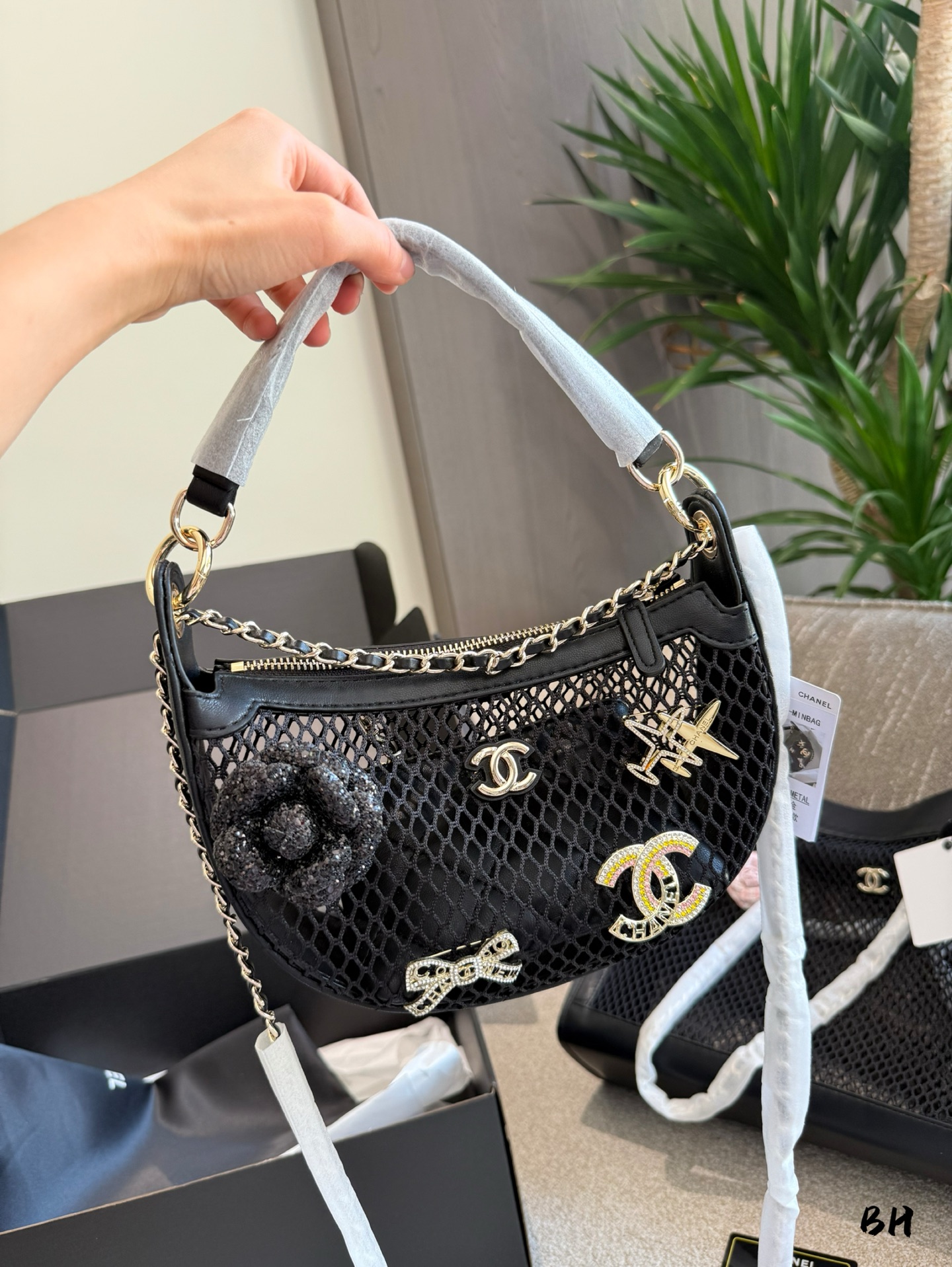 cc-new-arrival-hobo-bag-013-size-20cm-6525