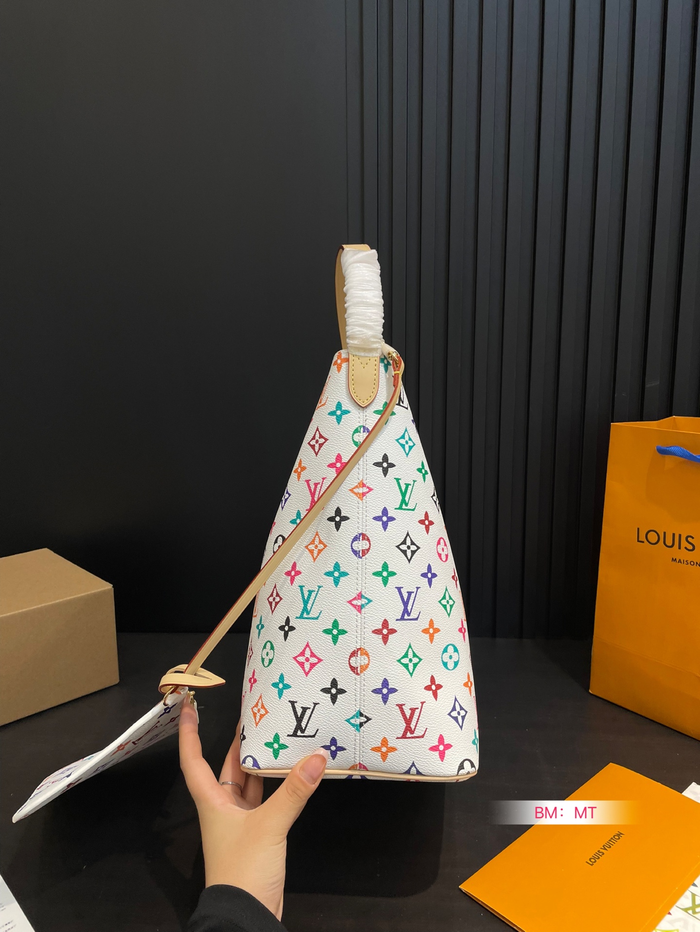 louis-new-arrival-all-in-bb-hobo-bag-002-size-26-30-cm-1916