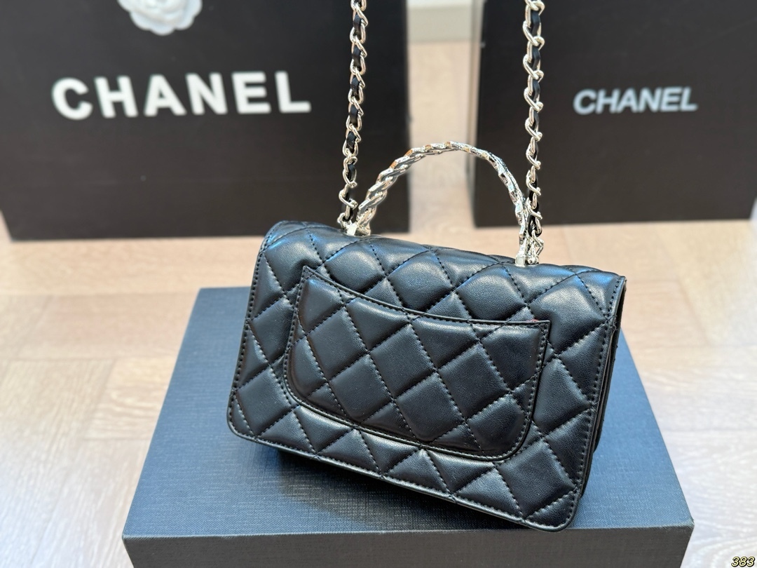 cc-new-arrival-woc-chain-bag-size-19-12-cm-887