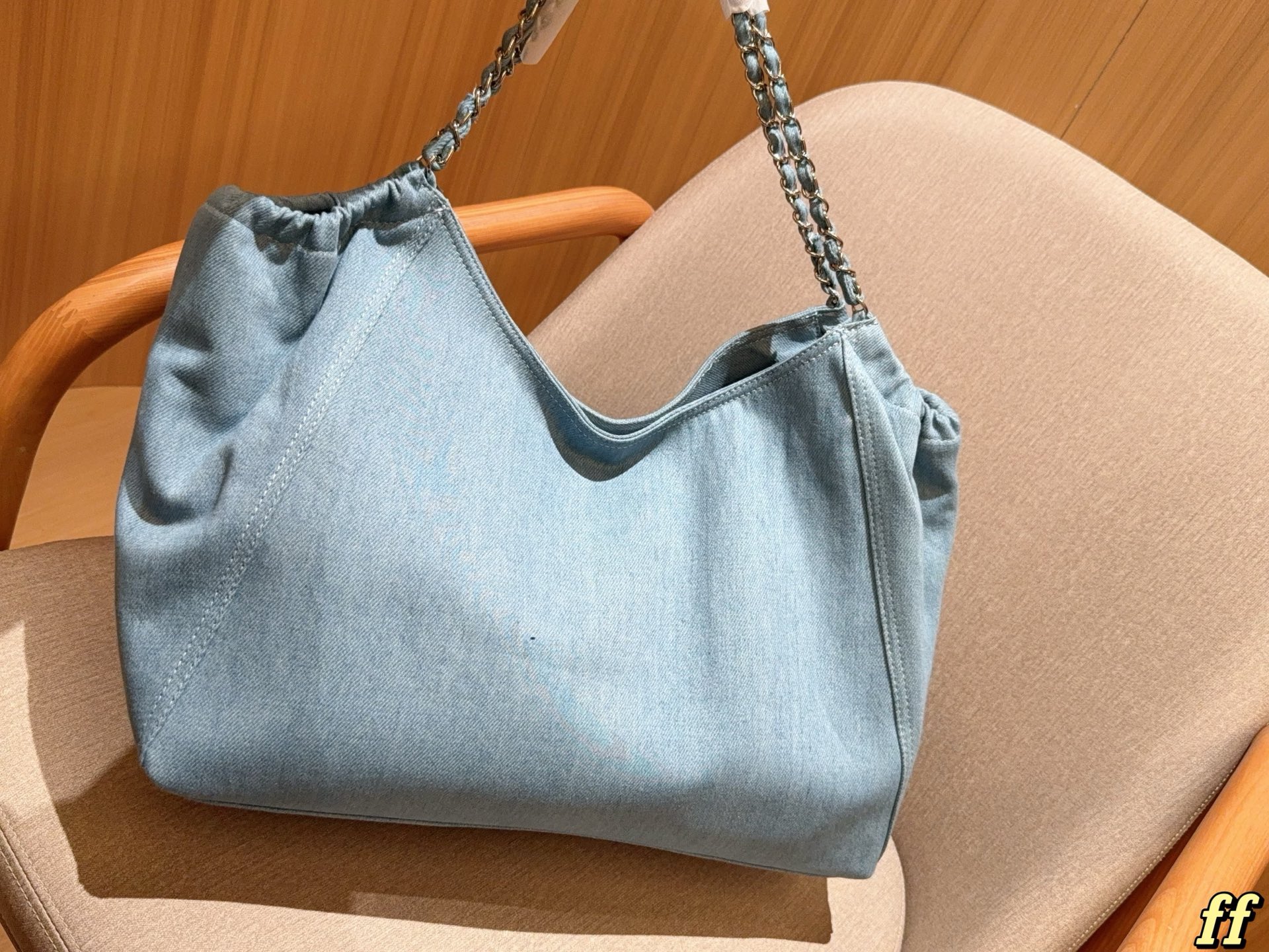 Cc new arrival denim hobo bag size: 42*31*18 cm