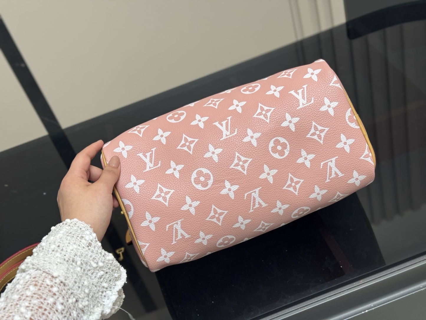 louis-new-arrival-speedy-30-strawberry-bag-size-30-cm-4232