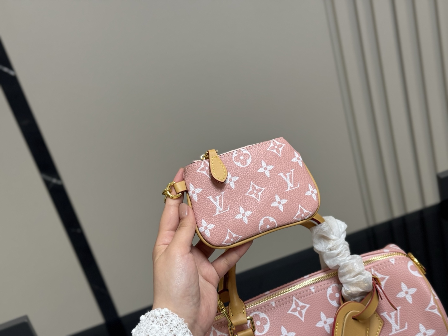 louis-new-arrival-speedy-30-strawberry-bag-size-30-cm-4232