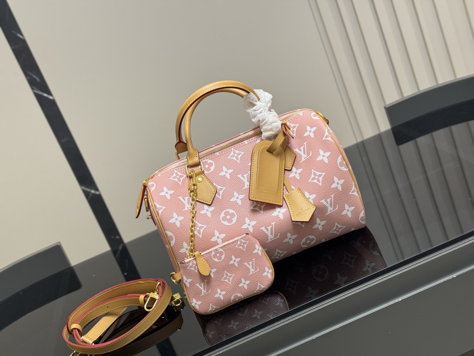 louis-new-arrival-speedy-30-strawberry-bag-size-30-cm-4232