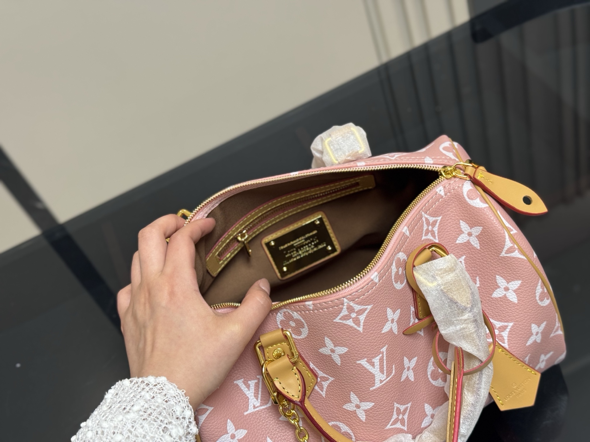 louis-new-arrival-speedy-30-strawberry-bag-size-30-cm-4232