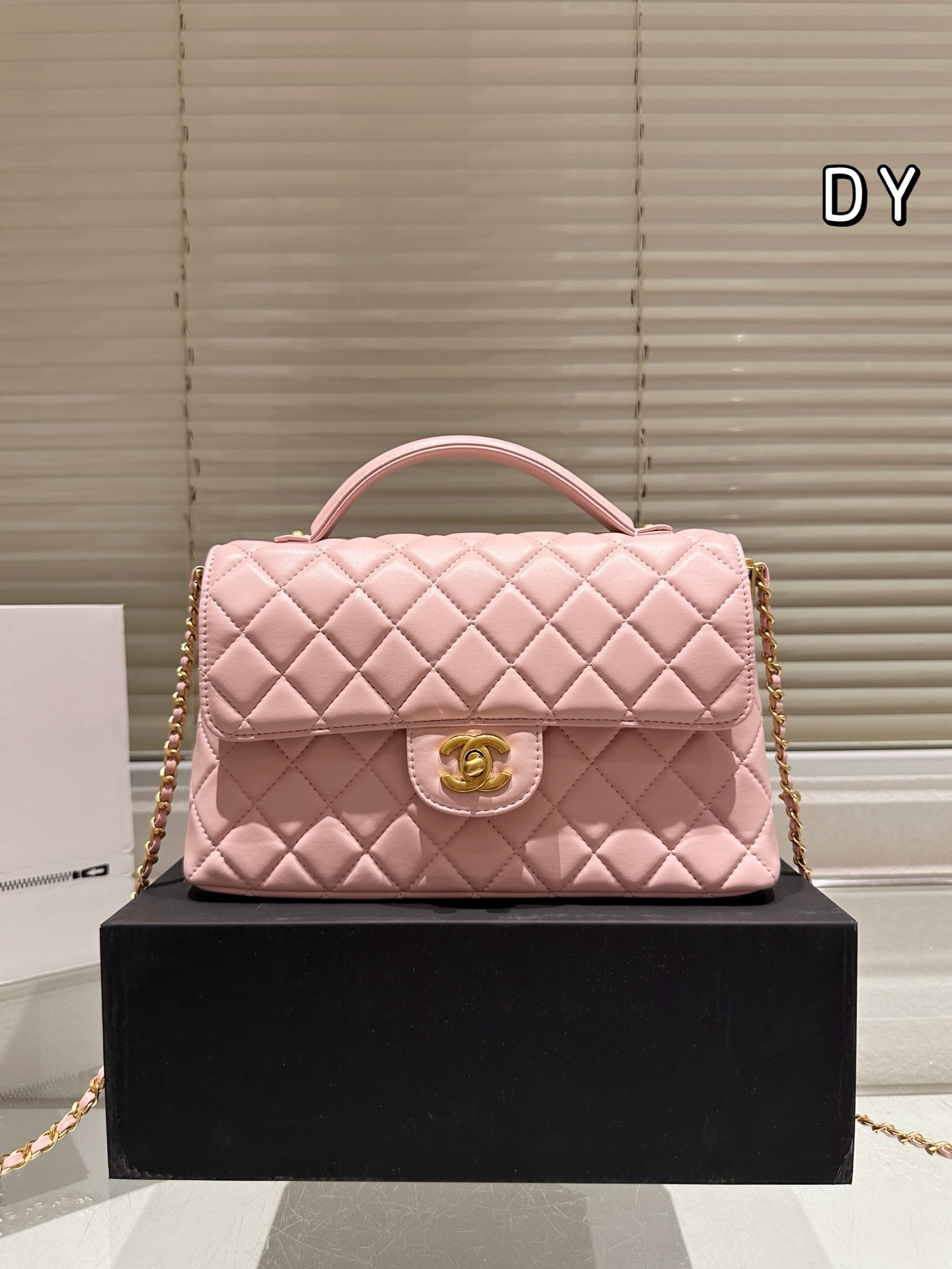 cc-new-arrival-25p-handle-bag-size-25-15-cm-2879