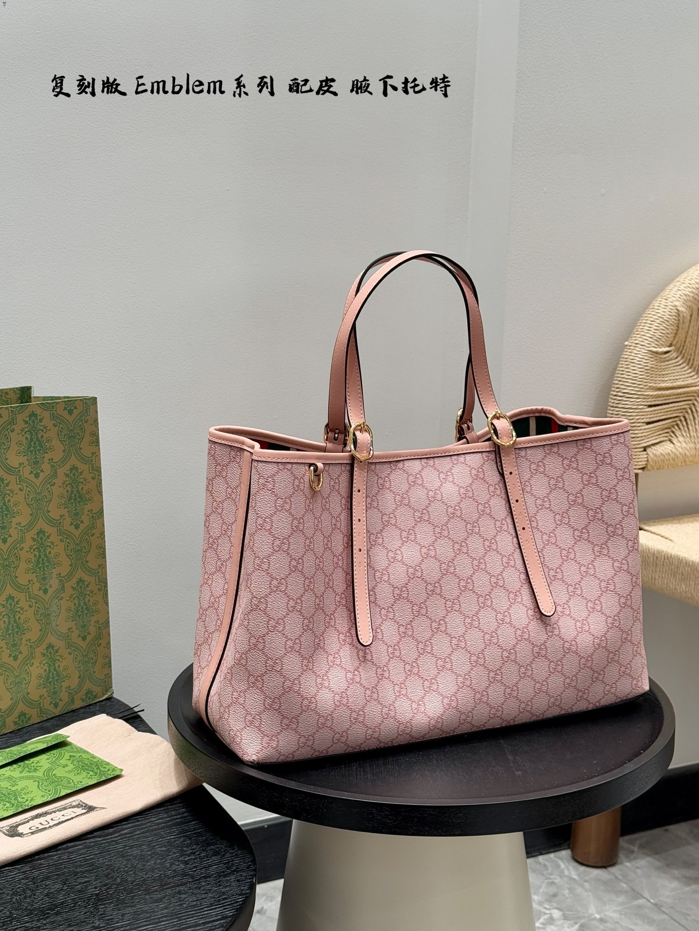 gg-new-arrival-emblem-tote-bag-size-38-26cm-748