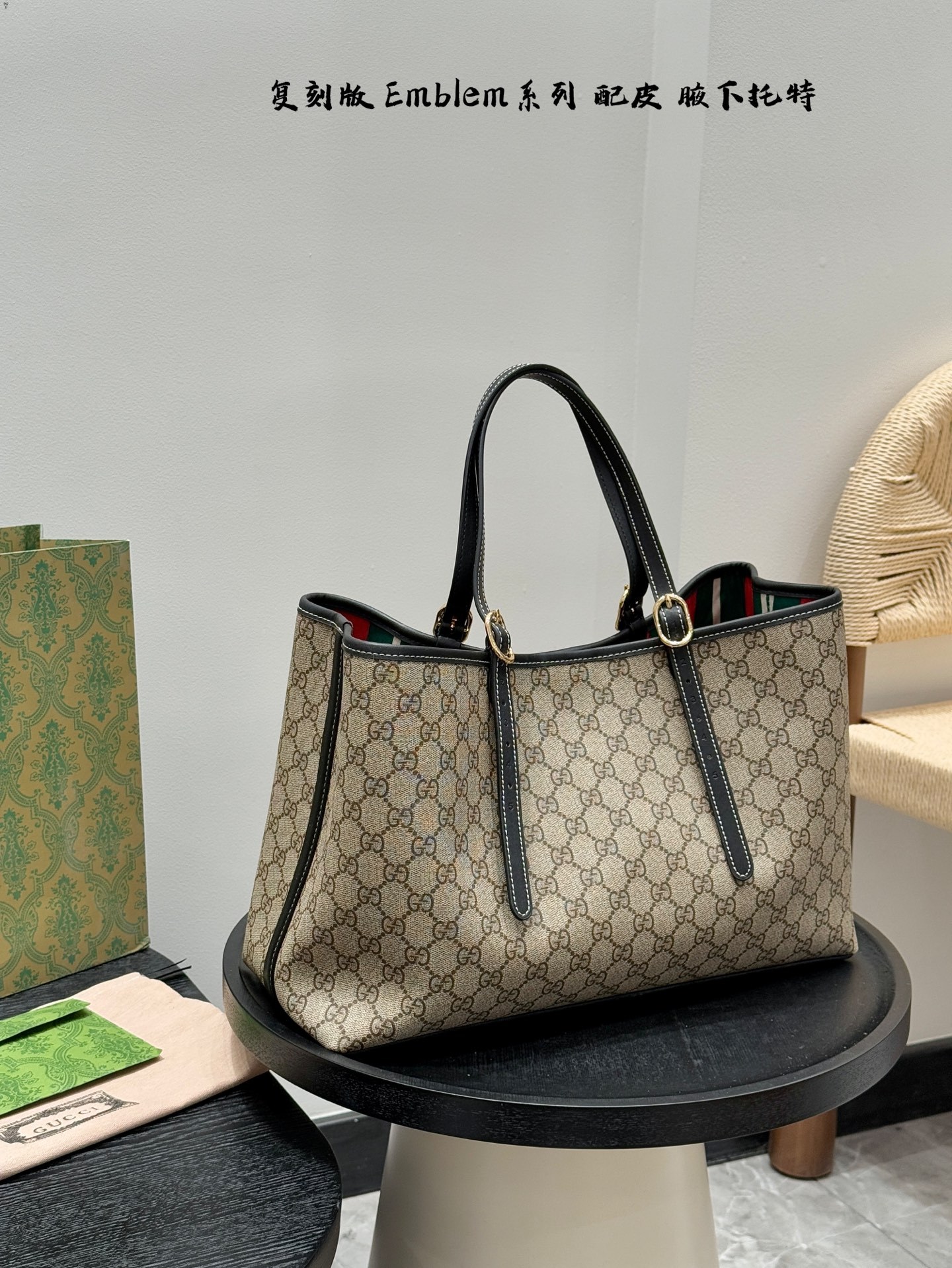 gg-new-arrival-emblem-tote-bag-size-38-26cm-748