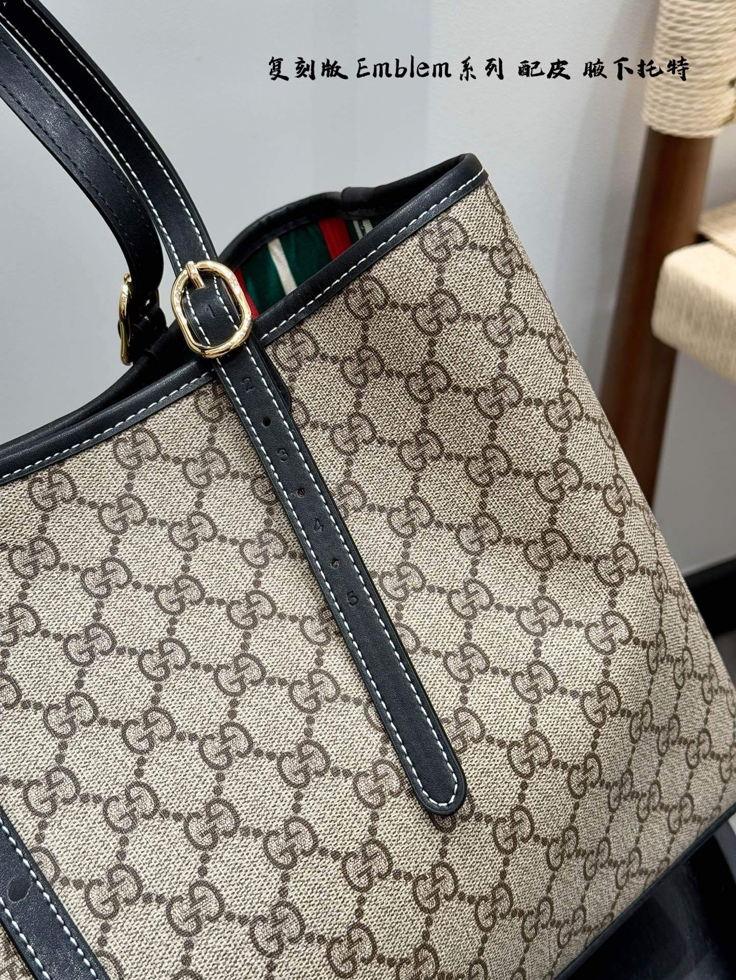 gg-new-arrival-emblem-tote-bag-size-38-26cm-748