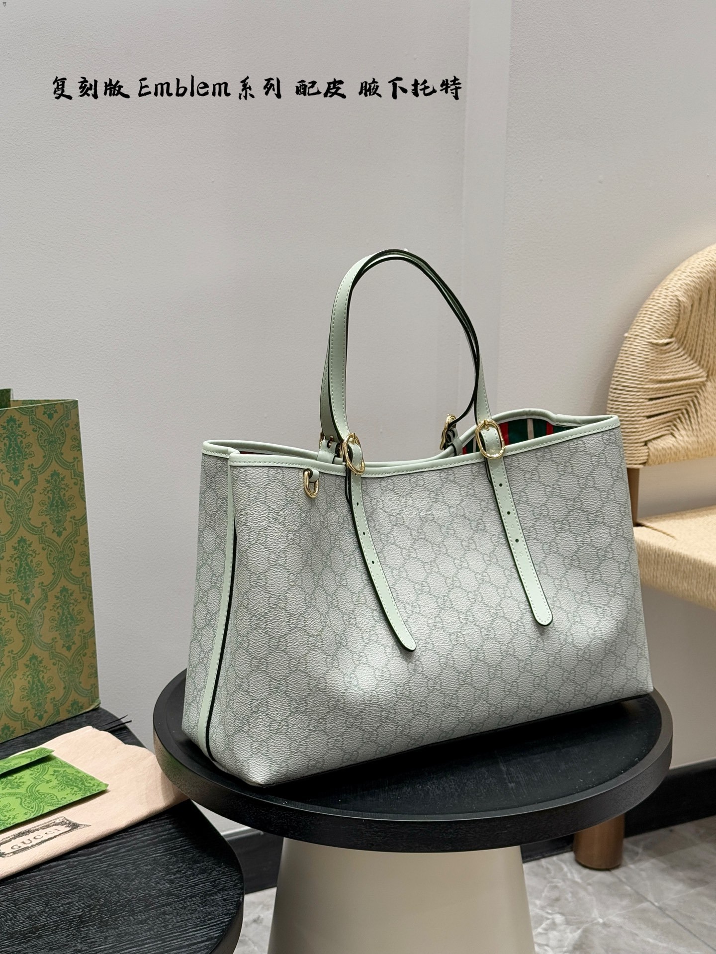 gg-new-arrival-emblem-tote-bag-size-38-26cm-748