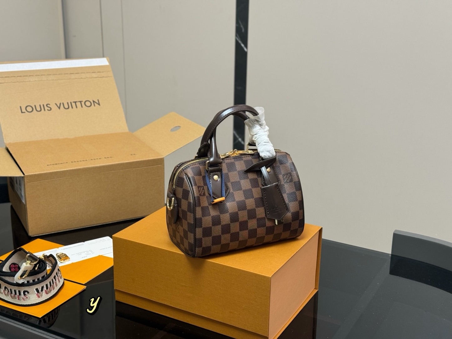 Louis new arrival SPEEDY 20 bag size:20*15 cm