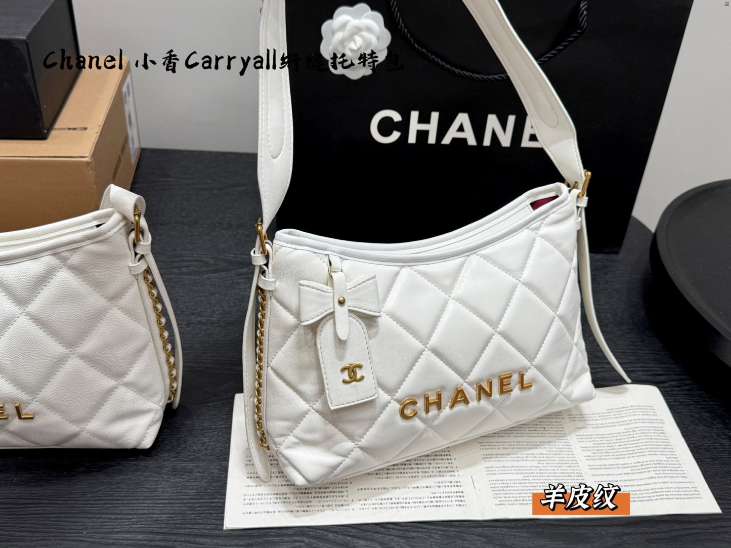 cc-new-arrival-carryall-tote-hobo-bag-size-31-24-cm-8488