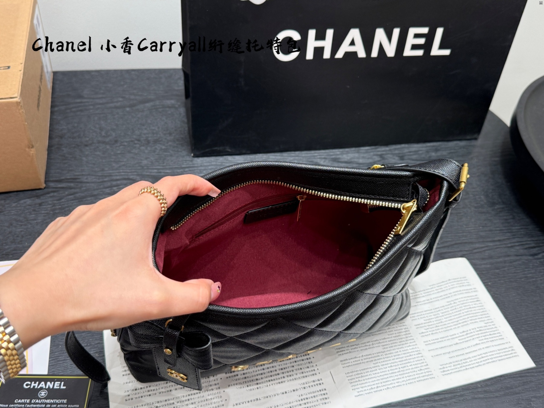 cc-new-arrival-carryall-tote-hobo-bag-size-31-24-cm-8488