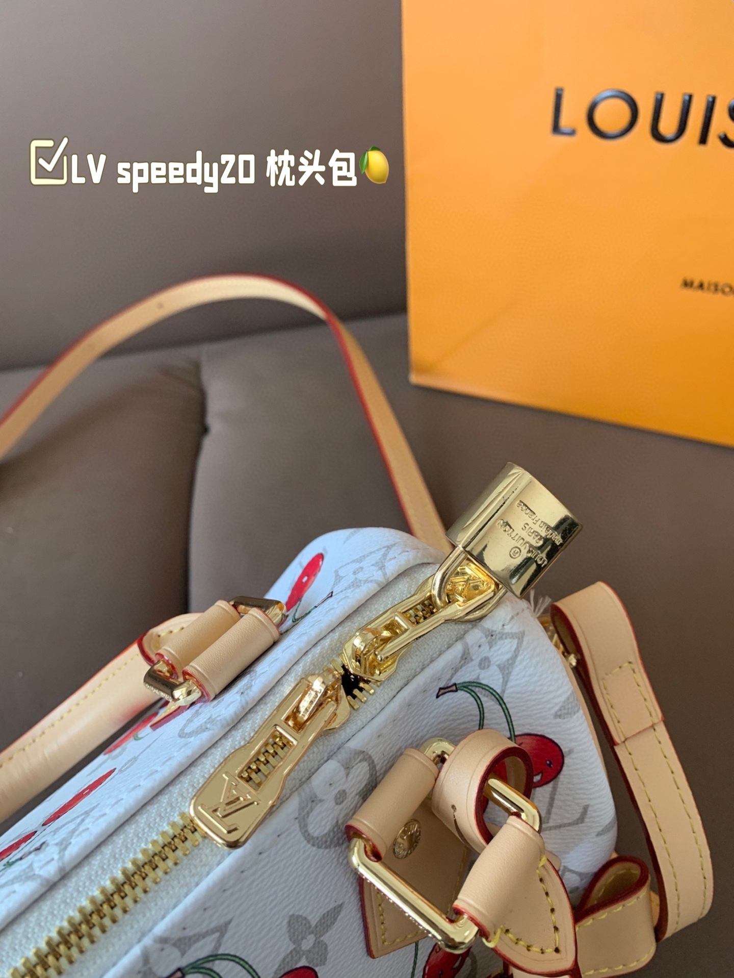 louis-new-arrival-speedy-20-cherry-bag-size-20-15-cm-5173