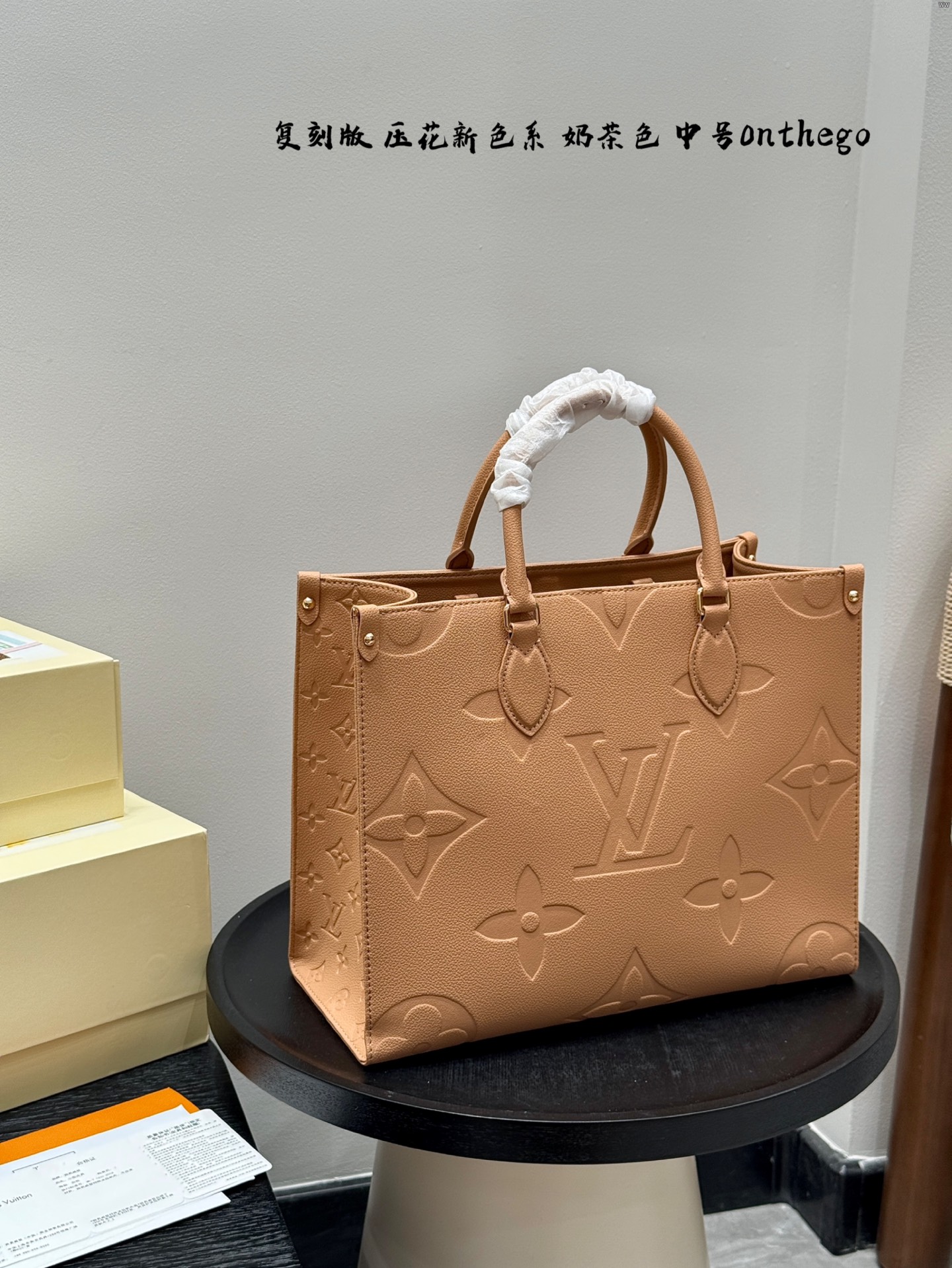 louis-new-arrival-onthego-tote-bag-008-2873