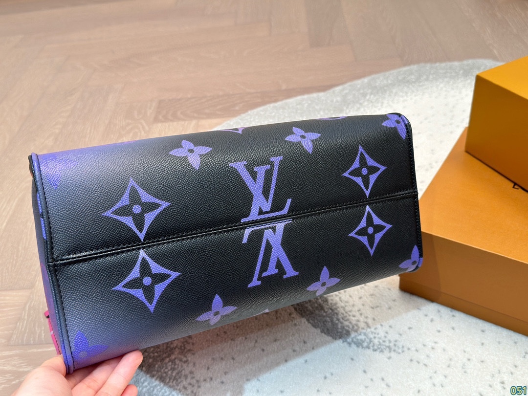 Louis new arrival limited edition onthego bag size:32 * 26cm