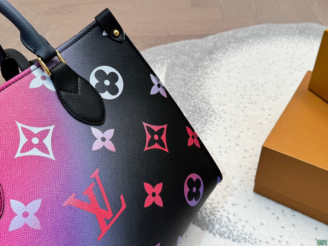 Louis new arrival limited edition onthego bag size:32 * 26cm