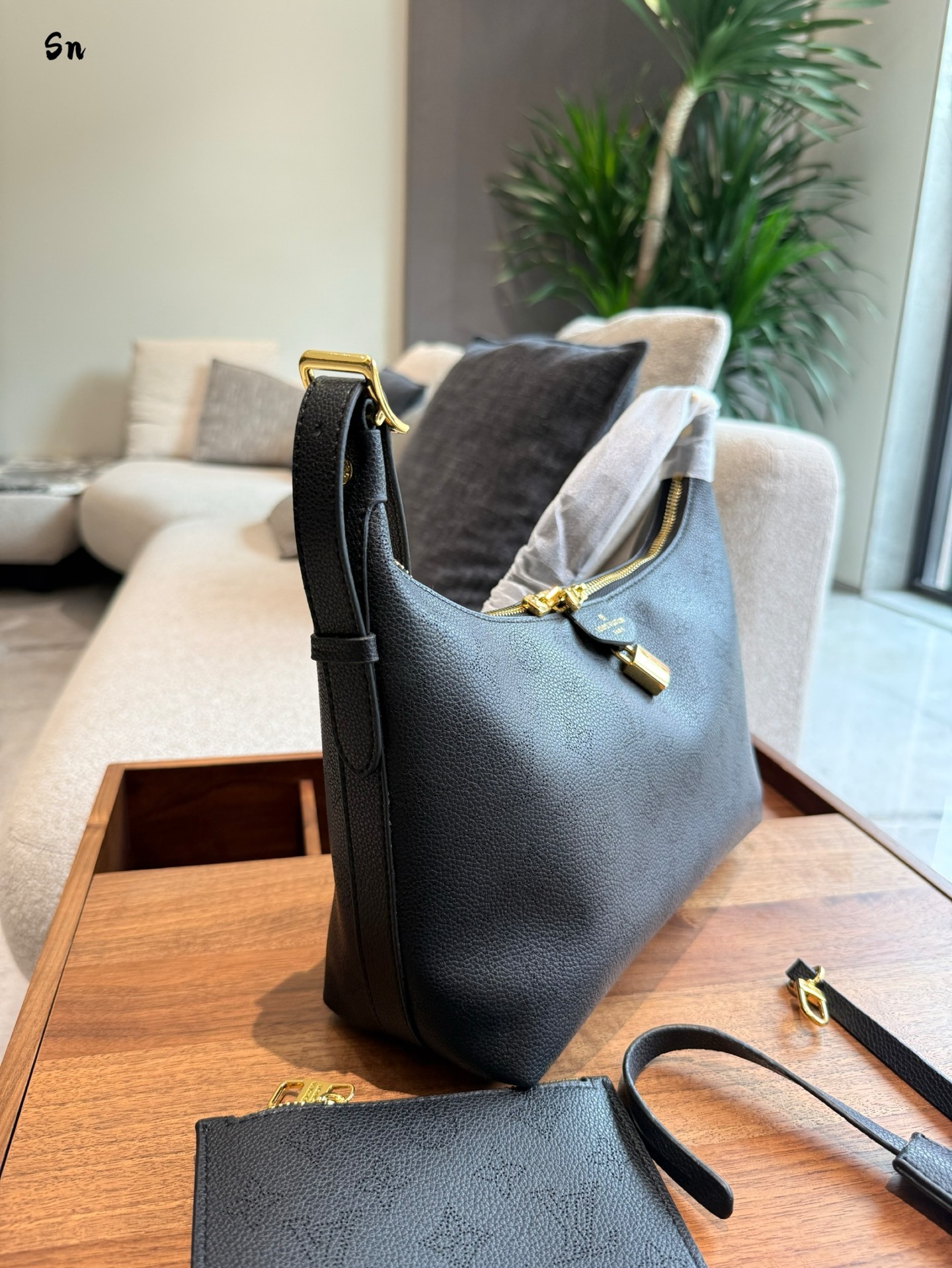 louis-new-arrival-25sss-hobo-bag-size-28cm-877