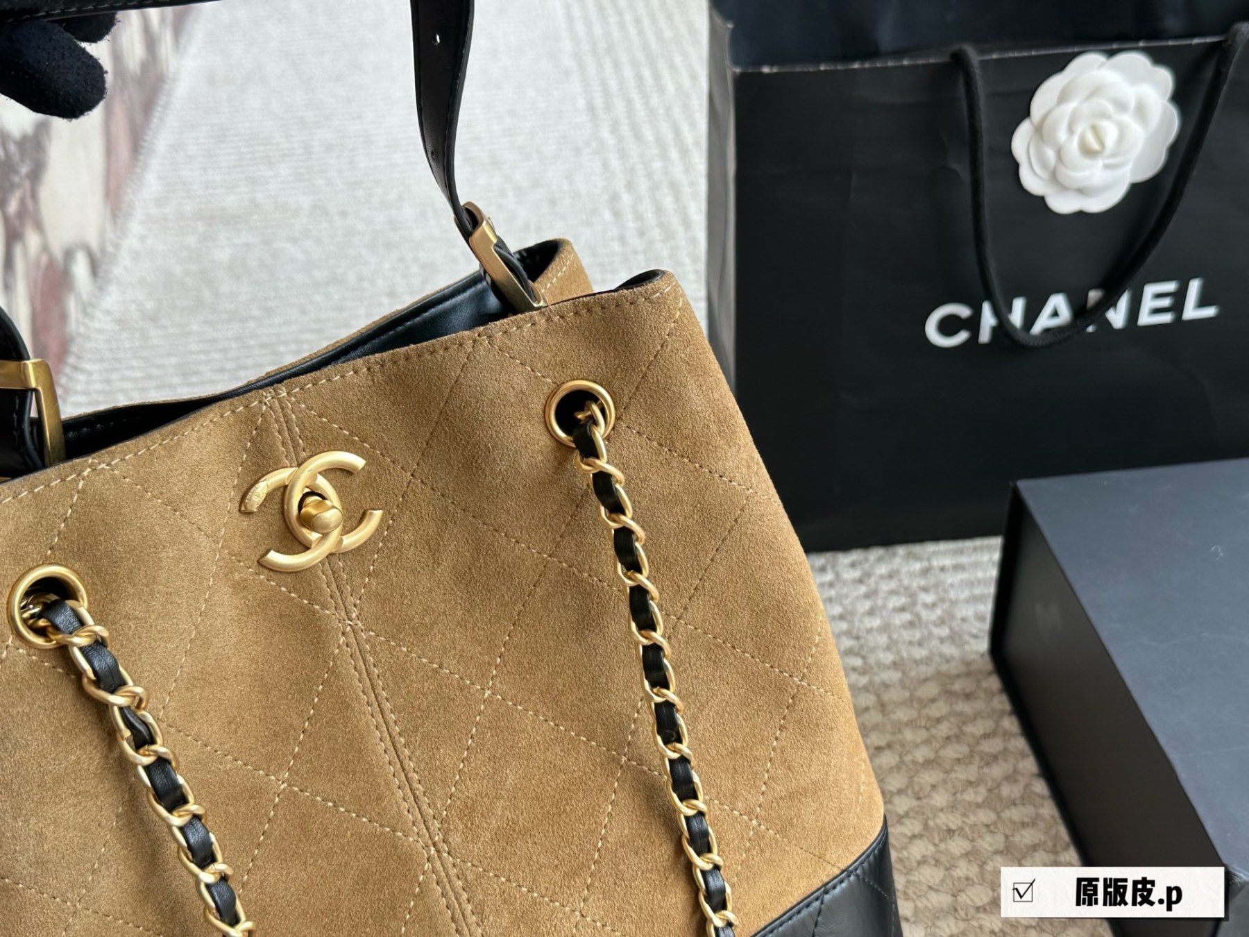 Cc new arriva 25s tote bag size: 27*32