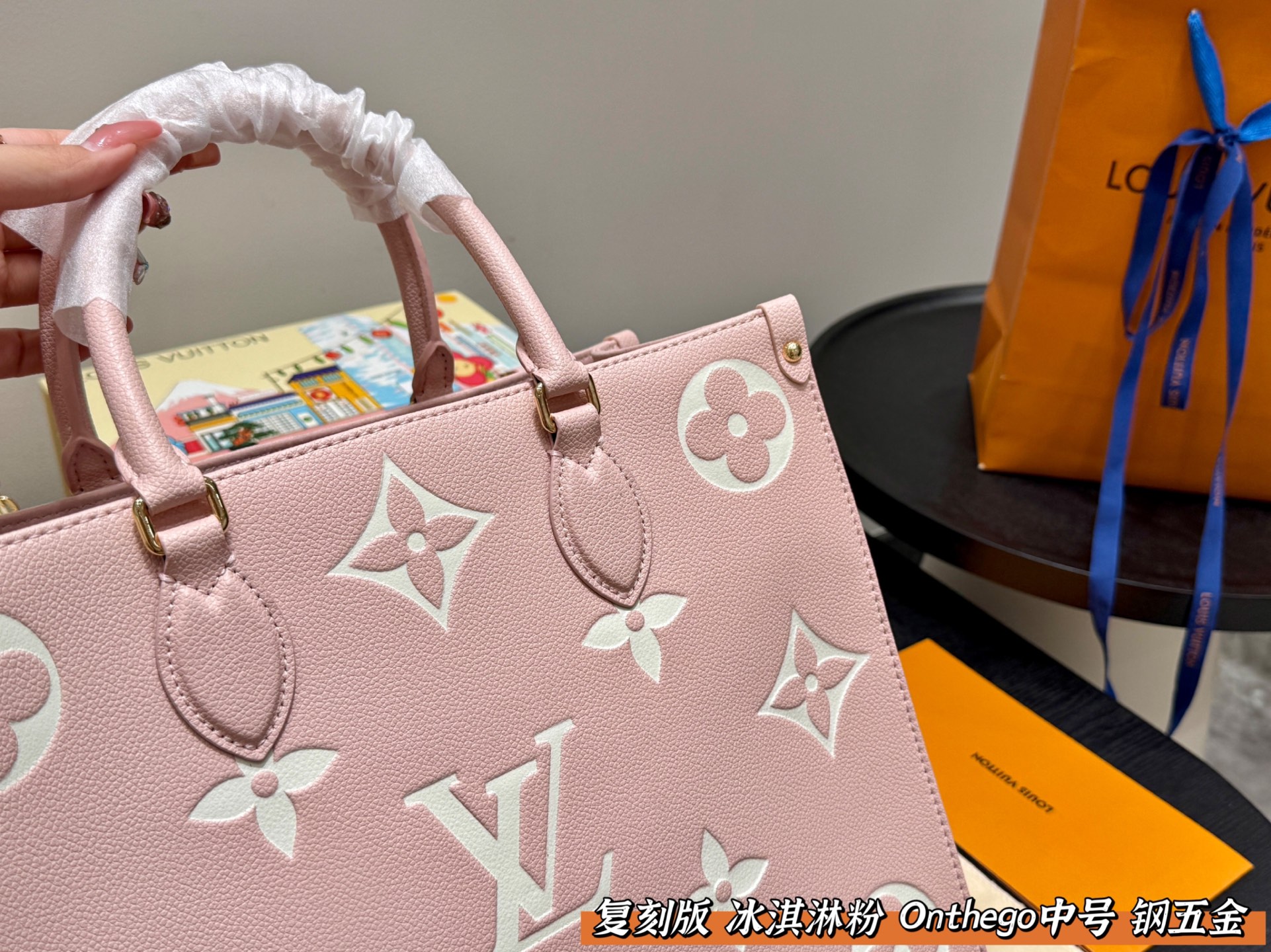 louis-new-arrival-pink-onthego-tote-bag-5437