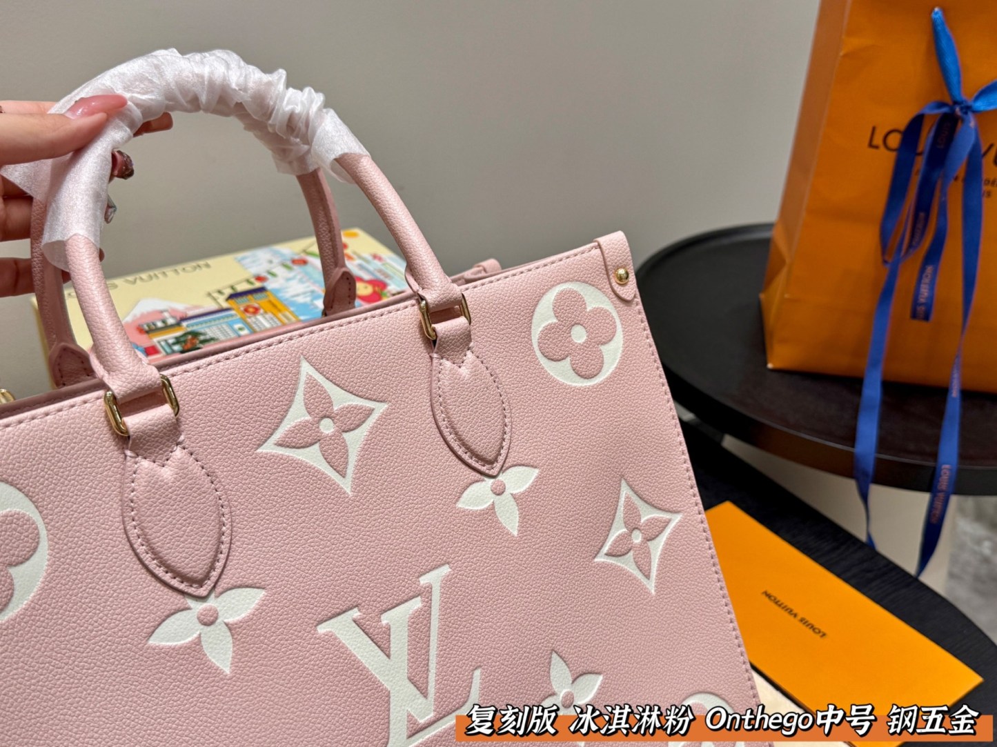 louis-new-arrival-pink-onthego-tote-bag-5437