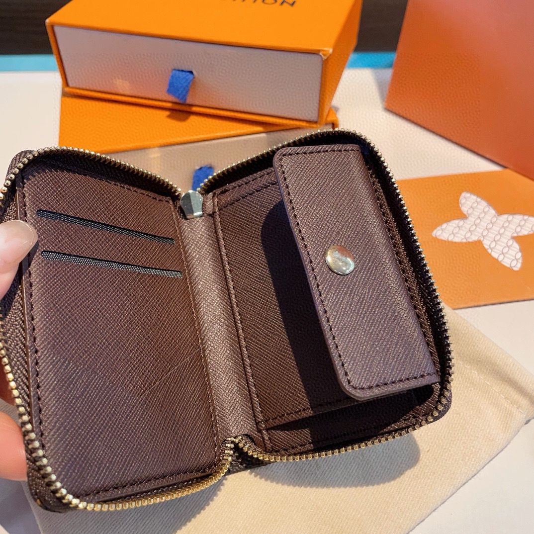 louis-new-arrival-25ss-coin-wallet-9544