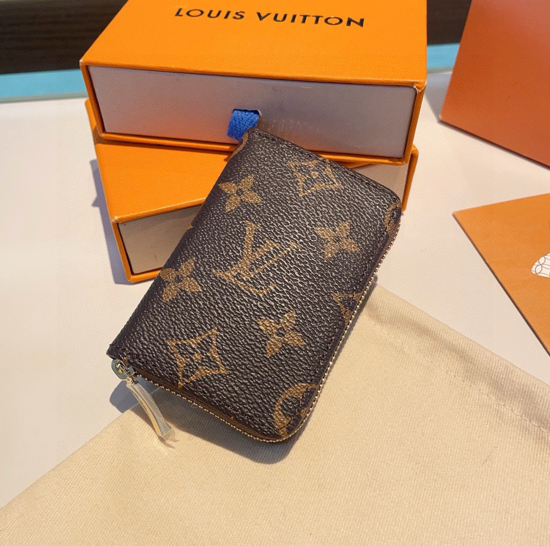 louis-new-arrival-25ss-coin-wallet-9544