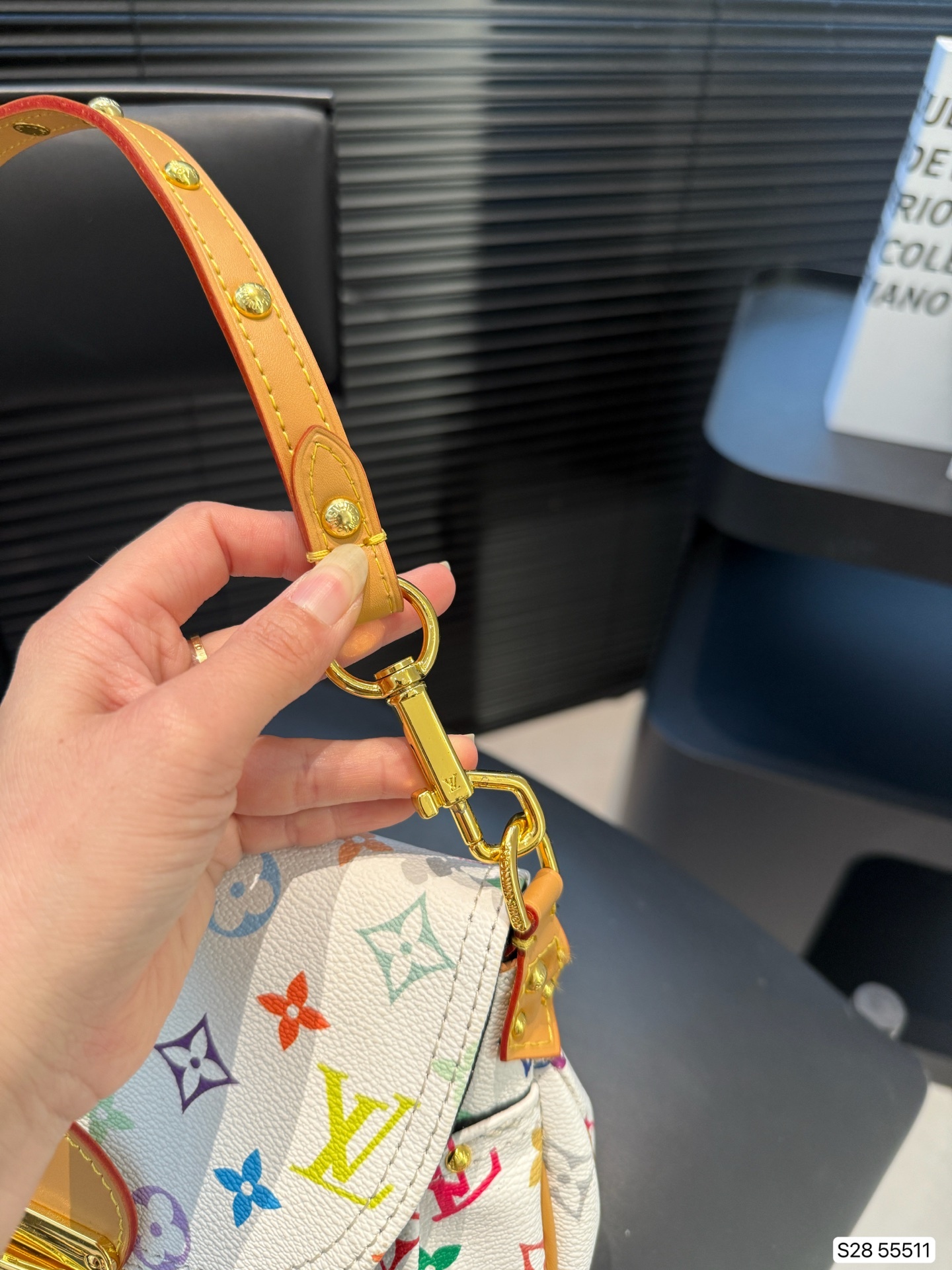 Louis new arrival sunset hobo bag size: 28*18 cm