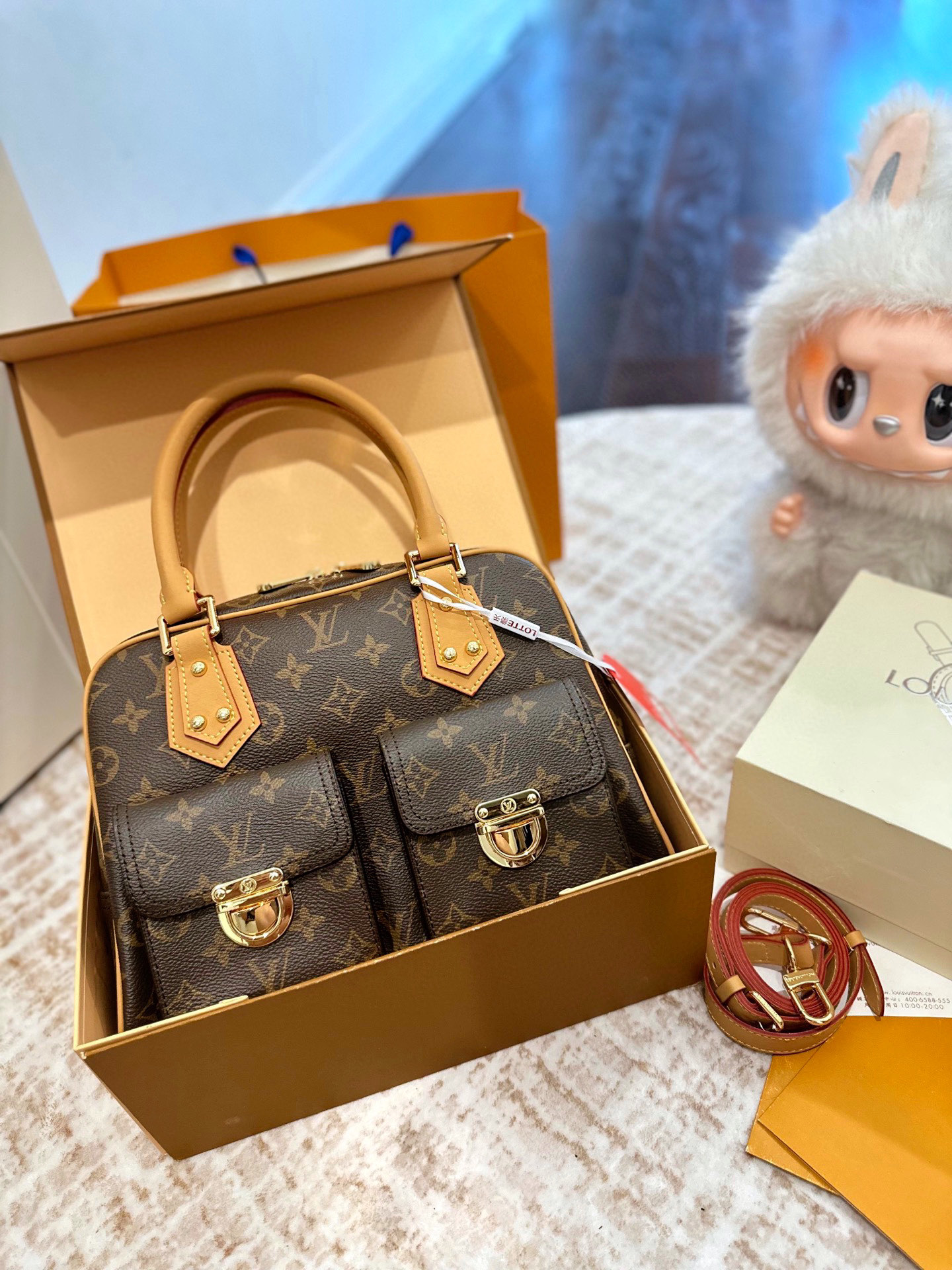 louis-new-arrival-manhattan-vintage-bag-size-30-22-cm-913