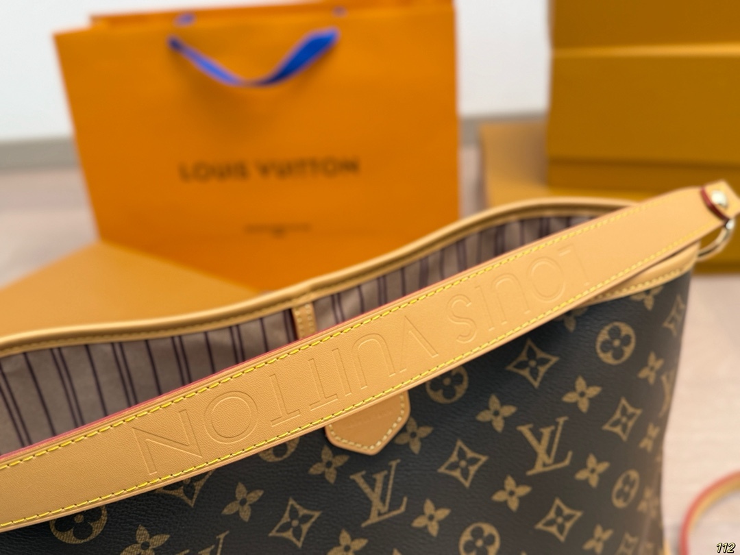 Louis new arrival vintage tote bag size: 40 * 29 cm