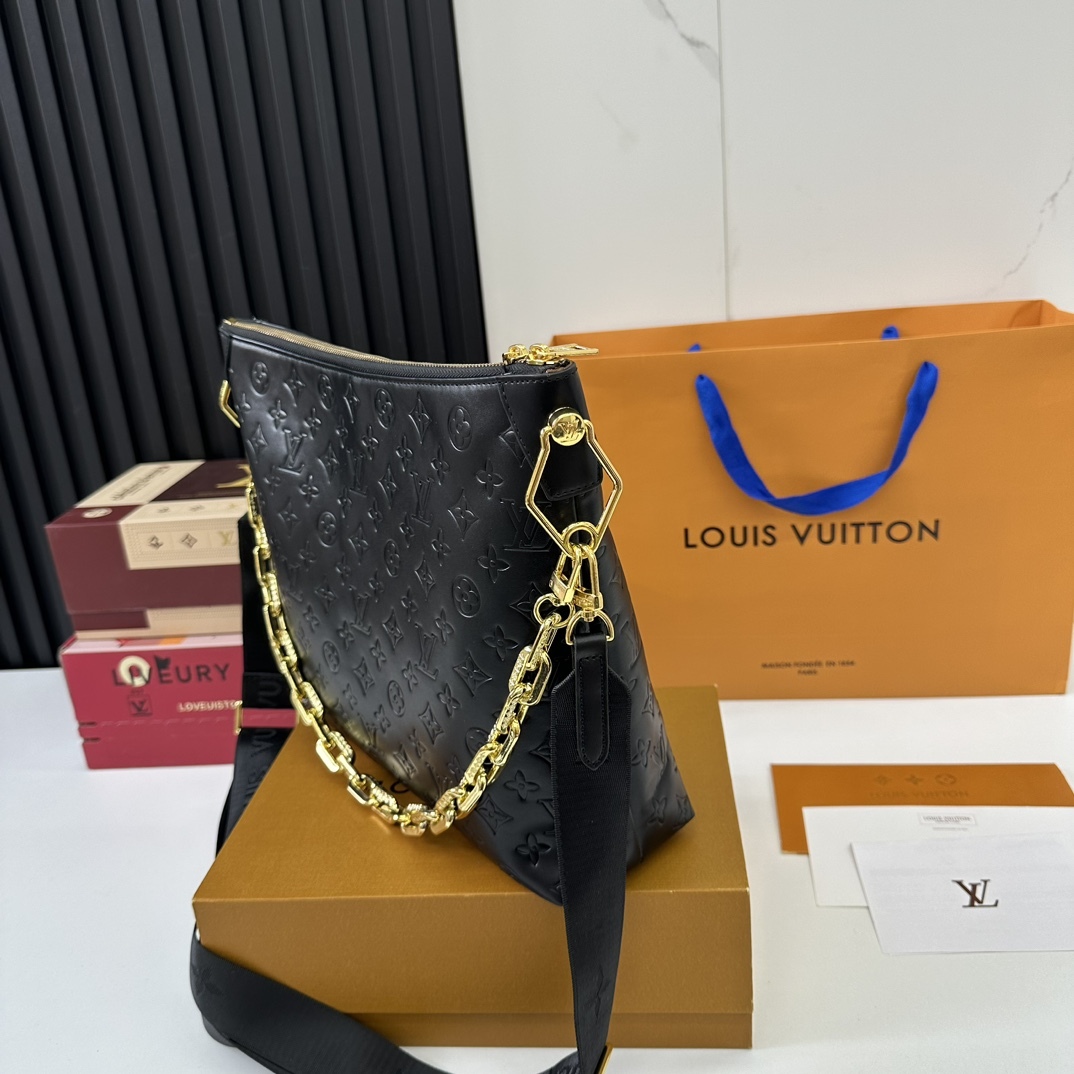 louis-new-arrival-coussin-bag-size-33-25cm-4513