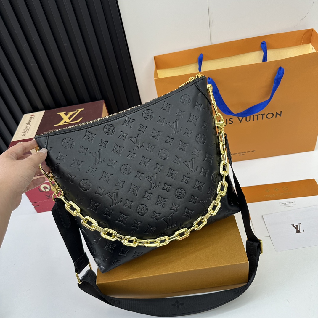 louis-new-arrival-coussin-bag-size-33-25cm-4513