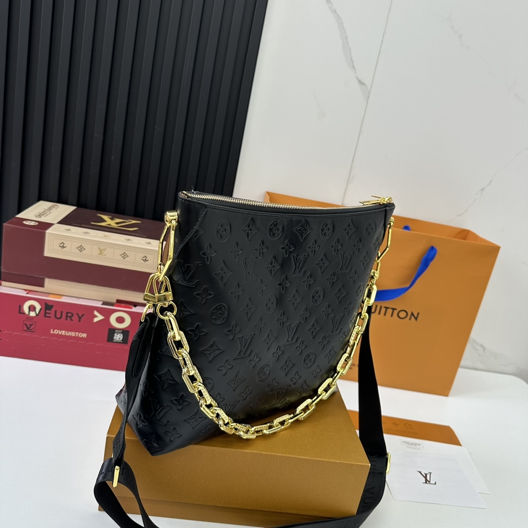 louis-new-arrival-coussin-bag-size-33-25cm-4513