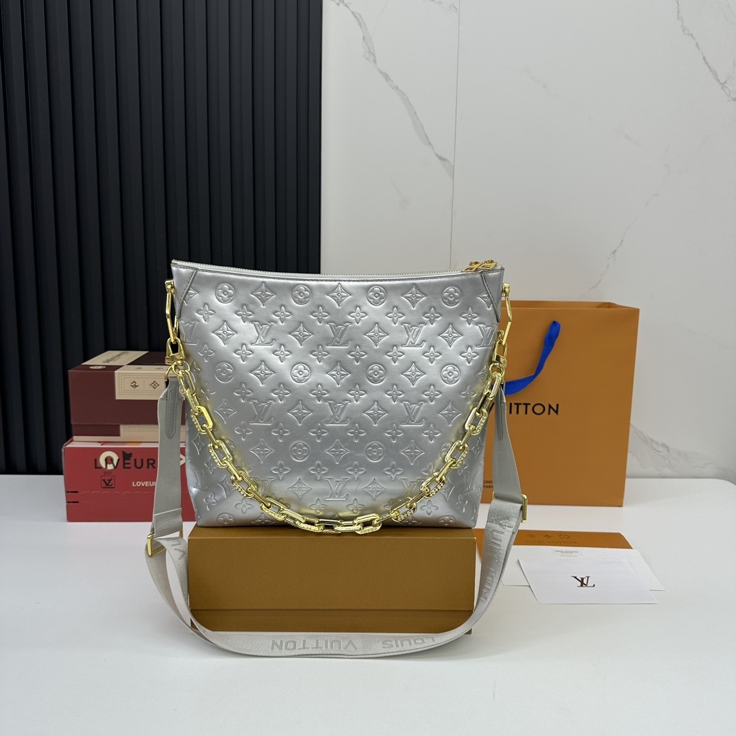 louis-new-arrival-coussin-bag-size-33-25cm-4513