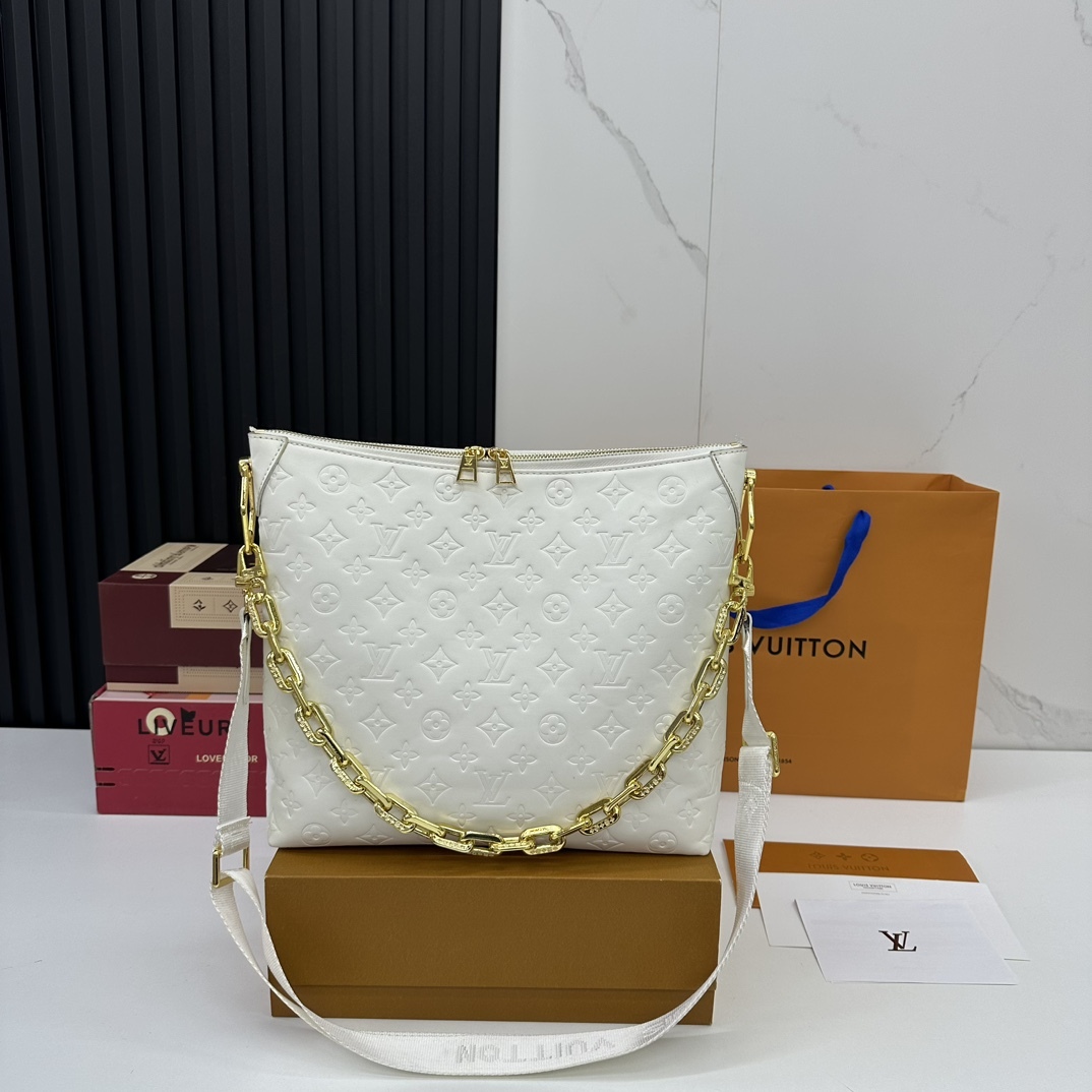 louis-new-arrival-coussin-bag-size-33-25cm-4513