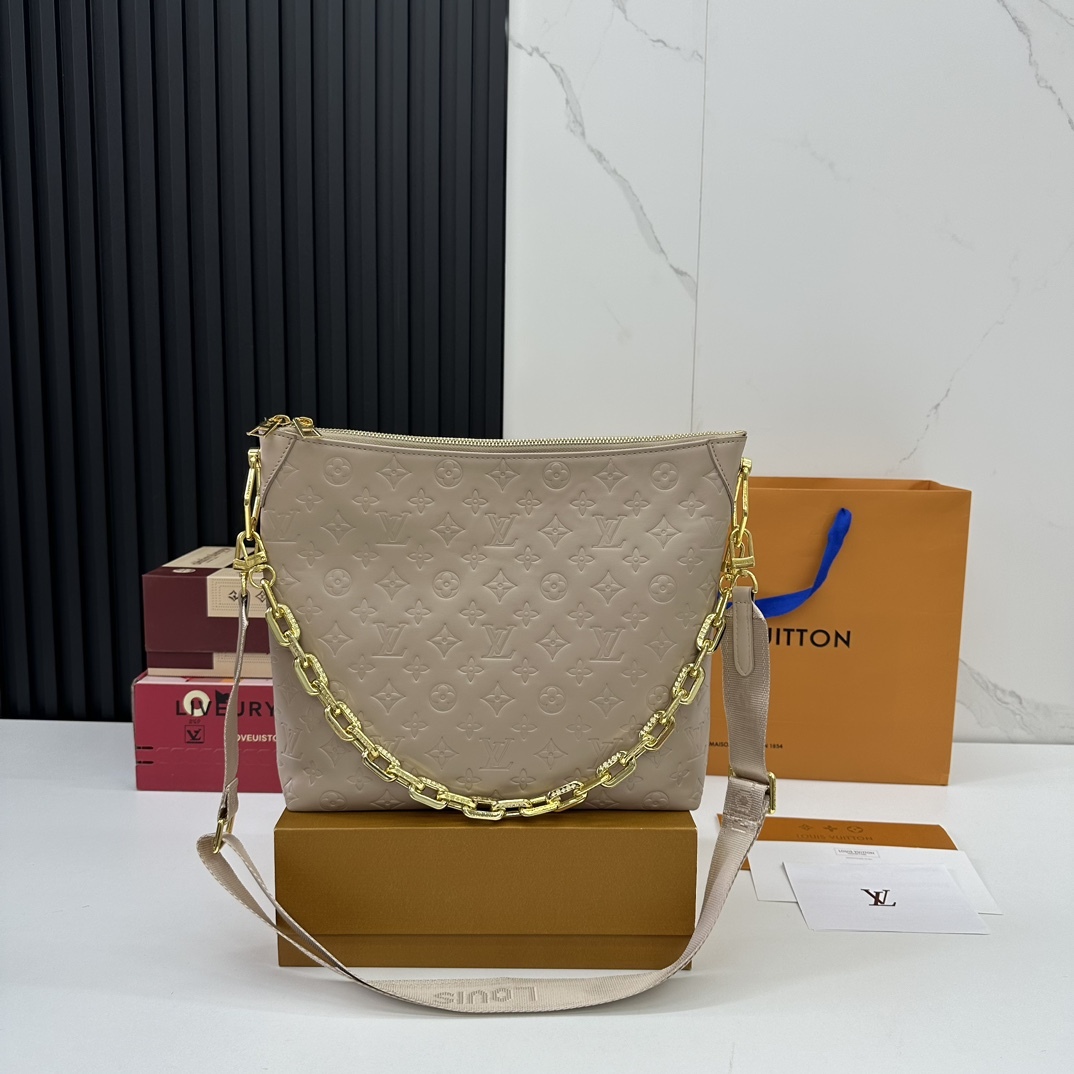 louis-new-arrival-coussin-bag-size-33-25cm-4513