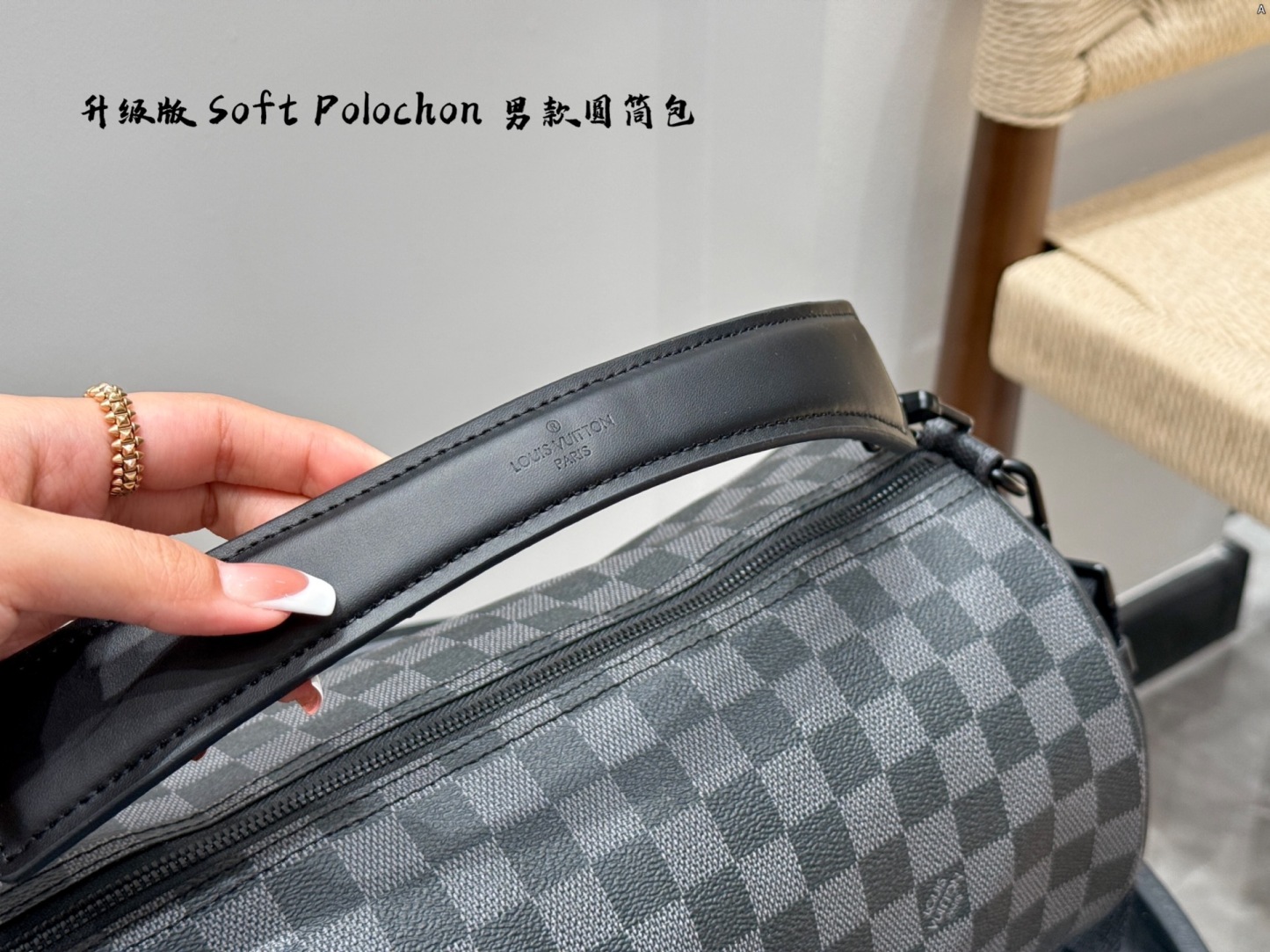 louis-new-arrival-soft-polochon-bag-size-34-17cm-6685