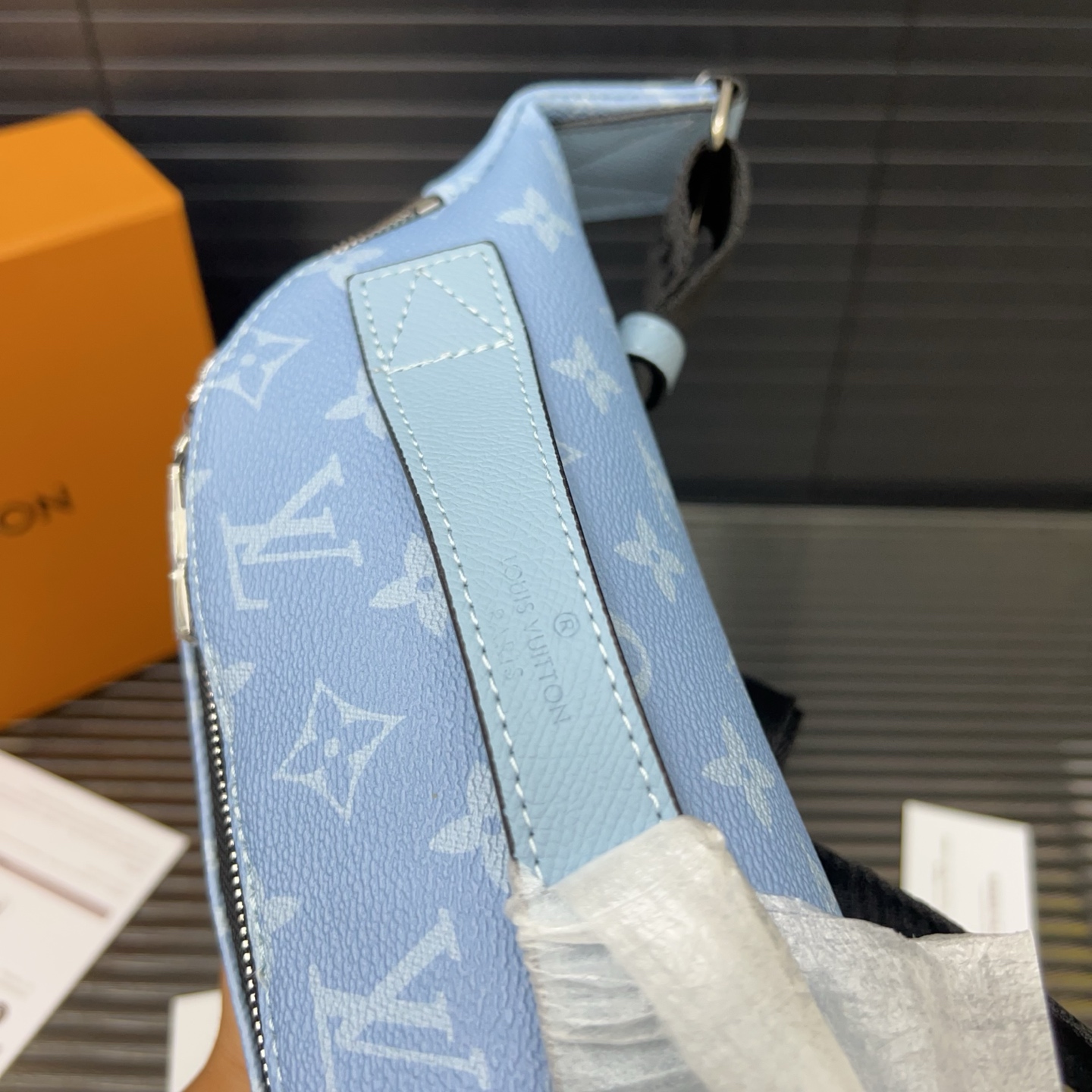 Louis new arrival Bumbag Rush waist bag size: 30*15 cm