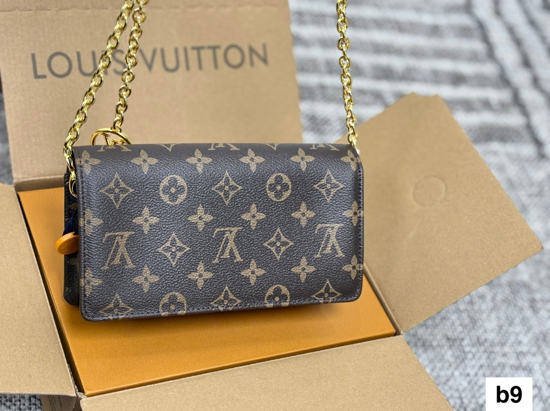 Louis new arrival Wallet On Chain Lily size: 21*11 cm