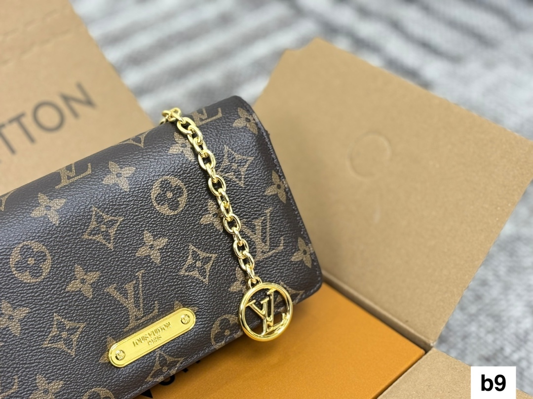 Louis new arrival Wallet On Chain Lily size: 21*11 cm