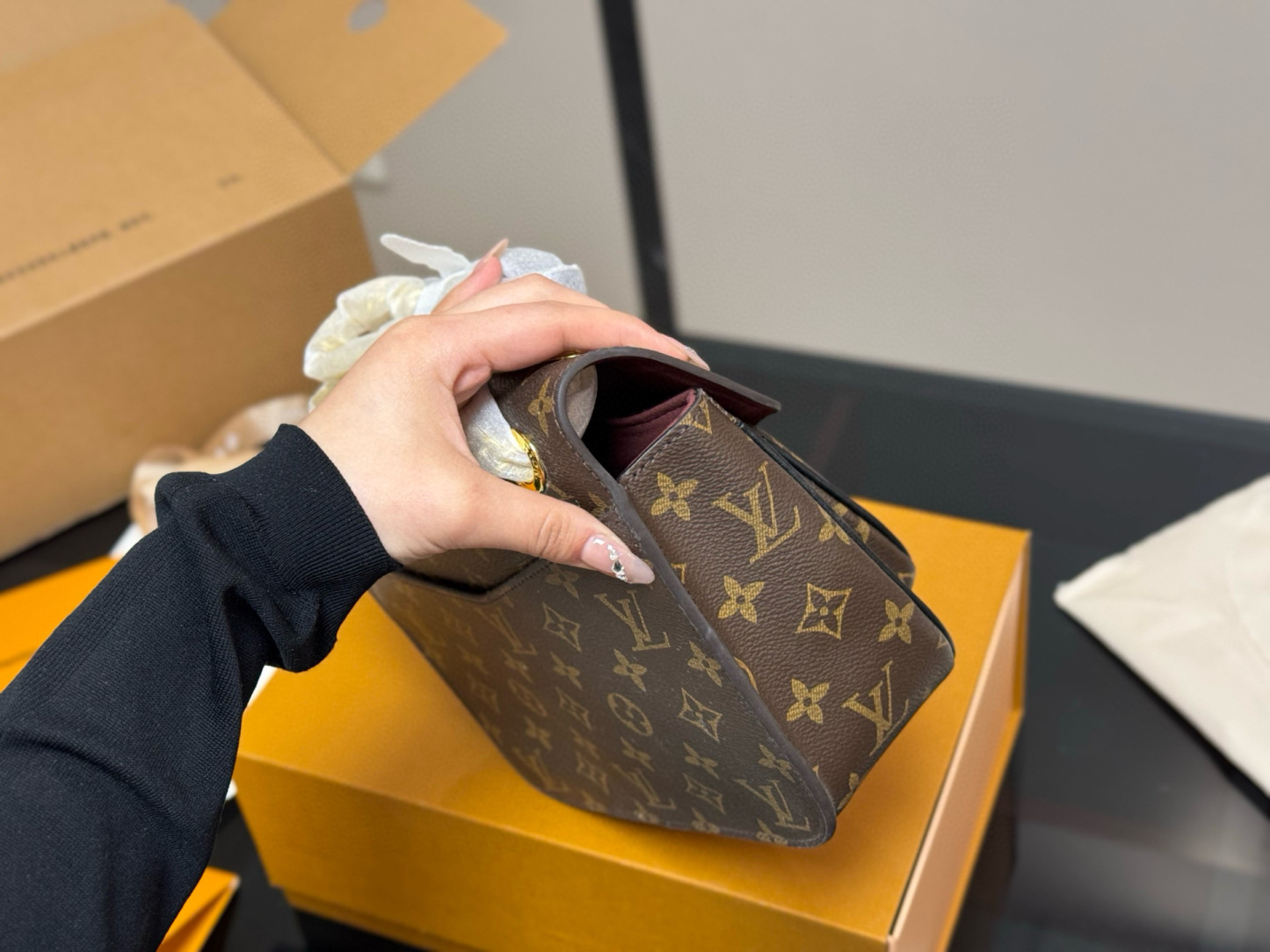 Louis new arrival passy bag size: 22*17 cm