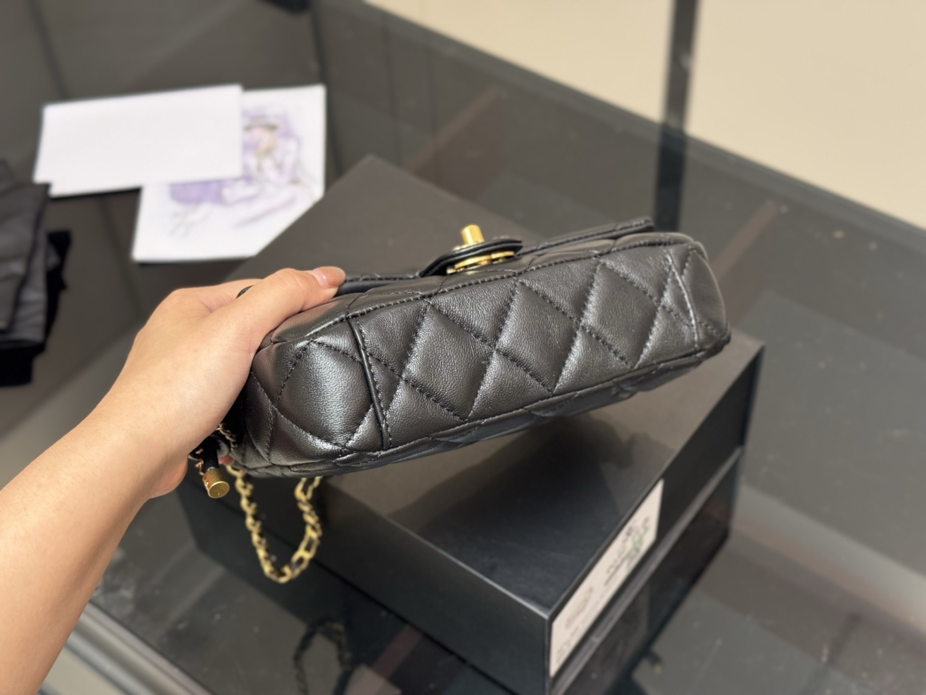 cc-new-arrival-woc-chain-bag-size-21-15-cm-4446