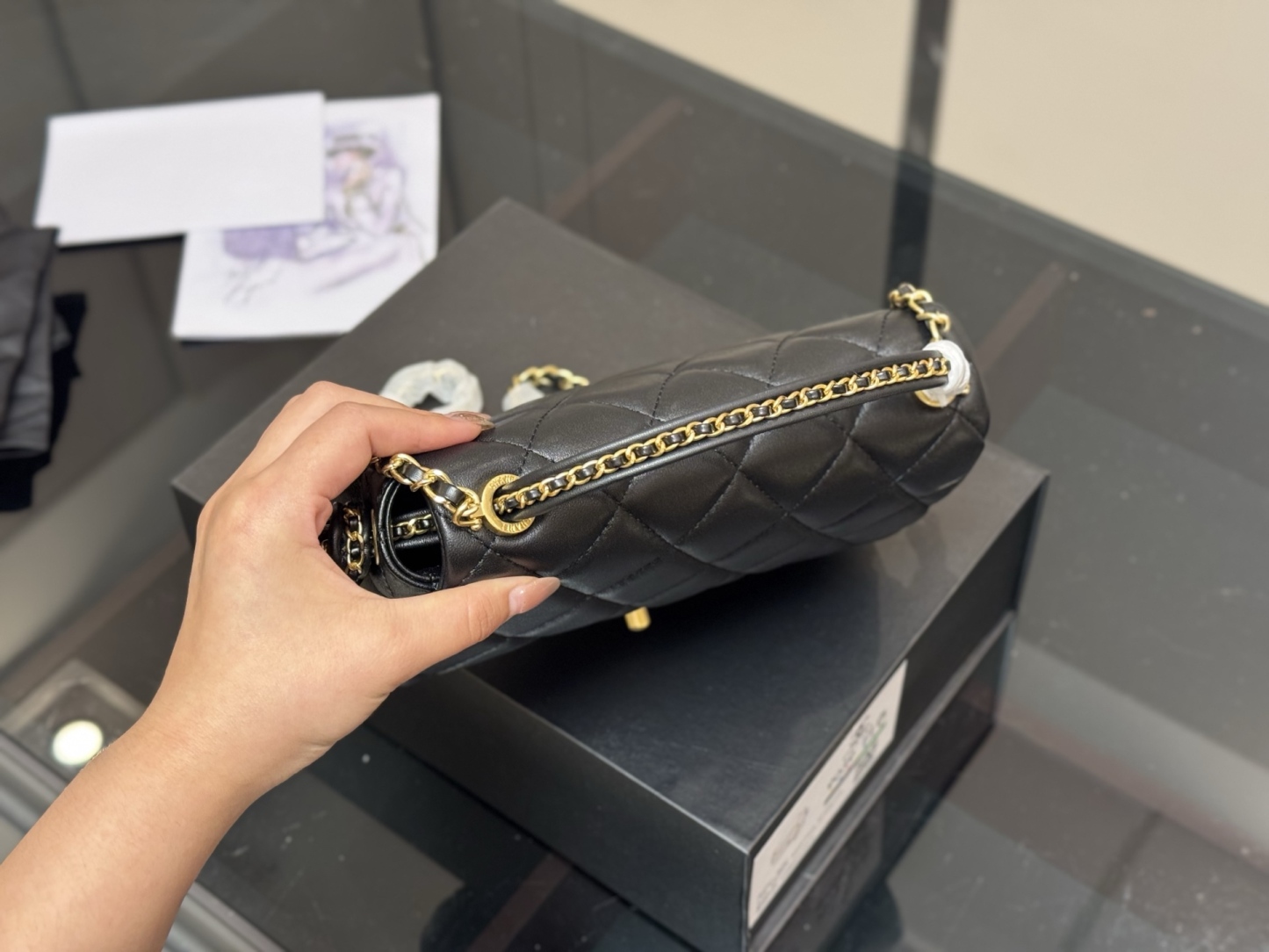 cc-new-arrival-woc-chain-bag-size-21-15-cm-4446