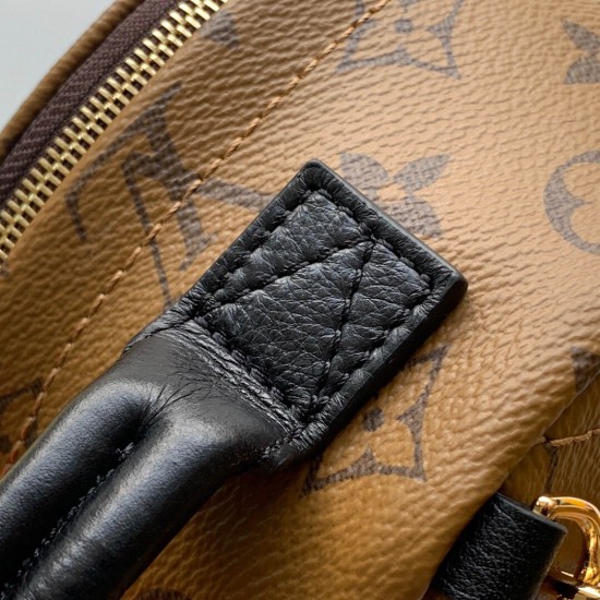 l-bag-model-m44872-size-17x22x10cm-5329