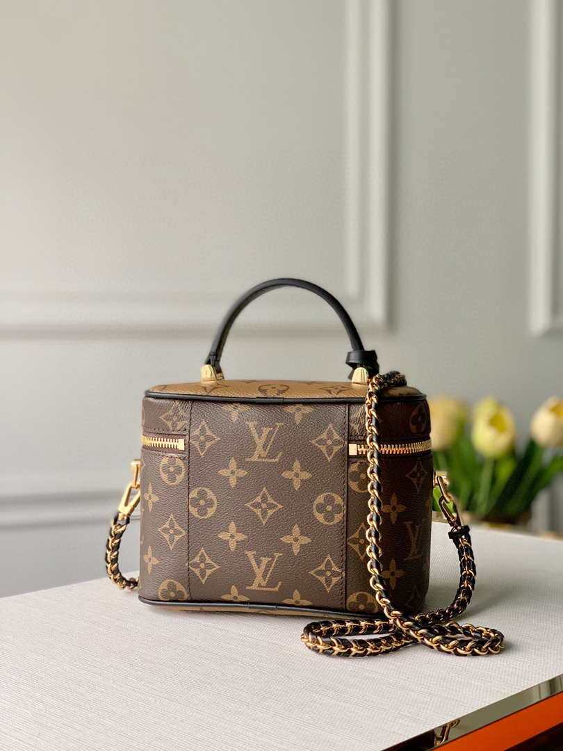 Louis M45165  Vanity Pm Monogram Bag