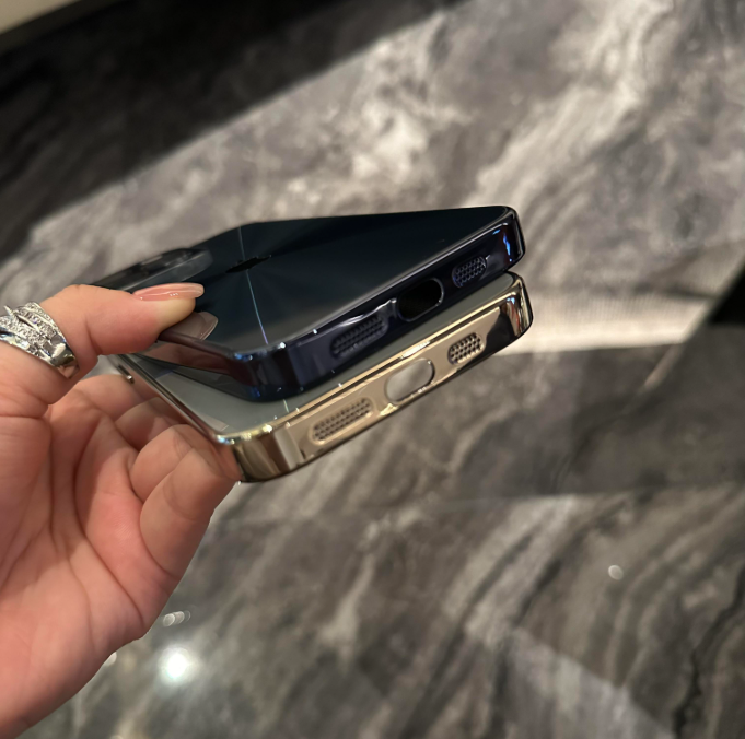 aurora-nano-iphone-case-7040