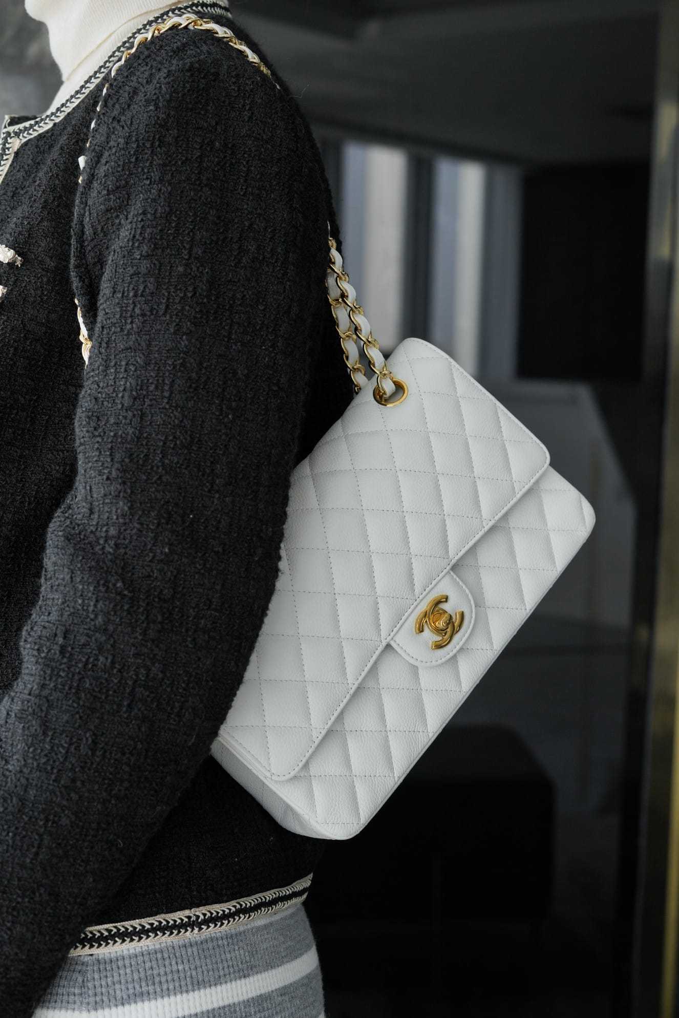 CC CF25 Classic flap bag Caviar leather