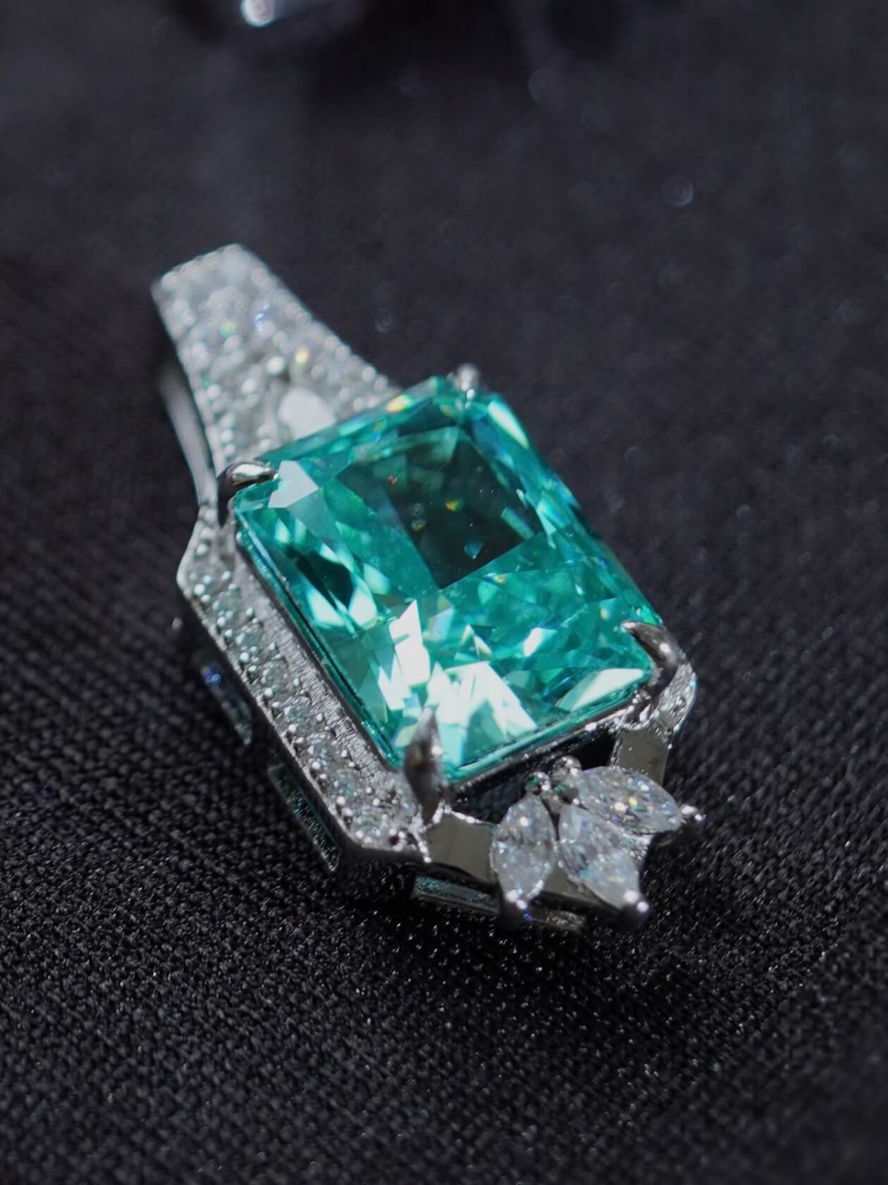"Nightglow" | Lab-Grown Emerald & Paraiba S925 Sterling Silver Necklace