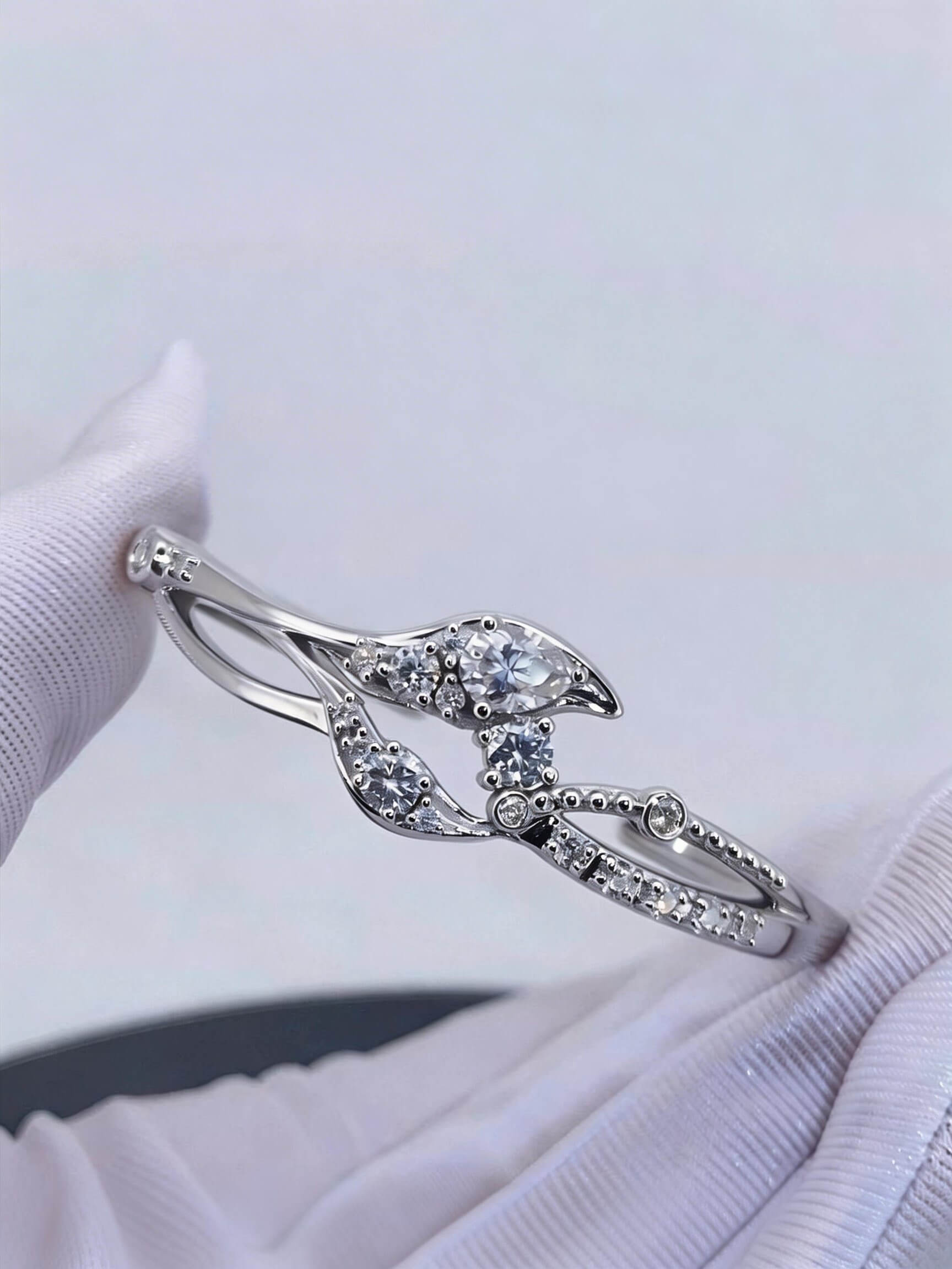 Tidal Devotion | Fishtail Bracelet | Lemurian Affinity 100 Token | Platinum Plated S925