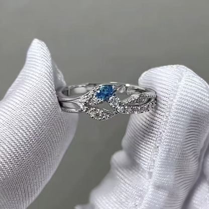 Coiled Devotion | Fishtail Ring  | 925 Sterling Silver Platinum-Plated Moissanite